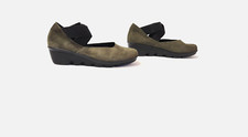 BERNIE MEV Olive Suede Mary