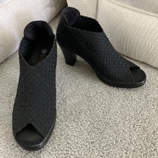 Bernie Mev “Claire”  Black