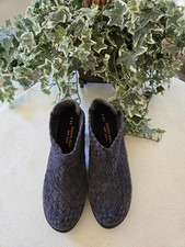 Bernie Mev Women's Chesca Slip